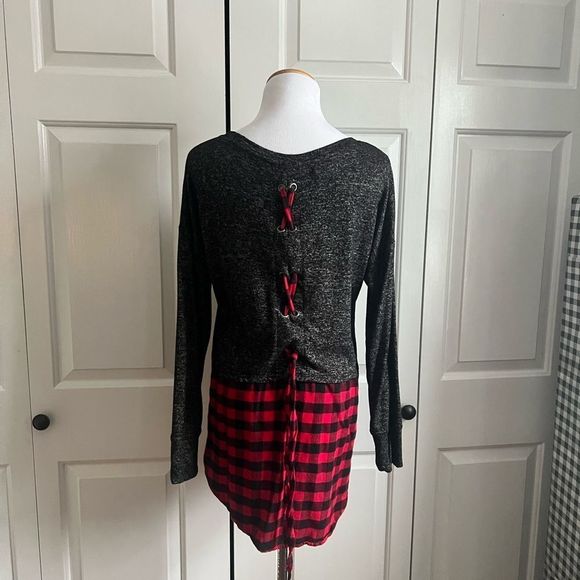 Charcoal and Red Plaid Tunic - Picture 3 of 5